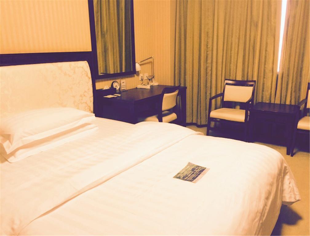 Dalian Royal Hotel Екстериор снимка